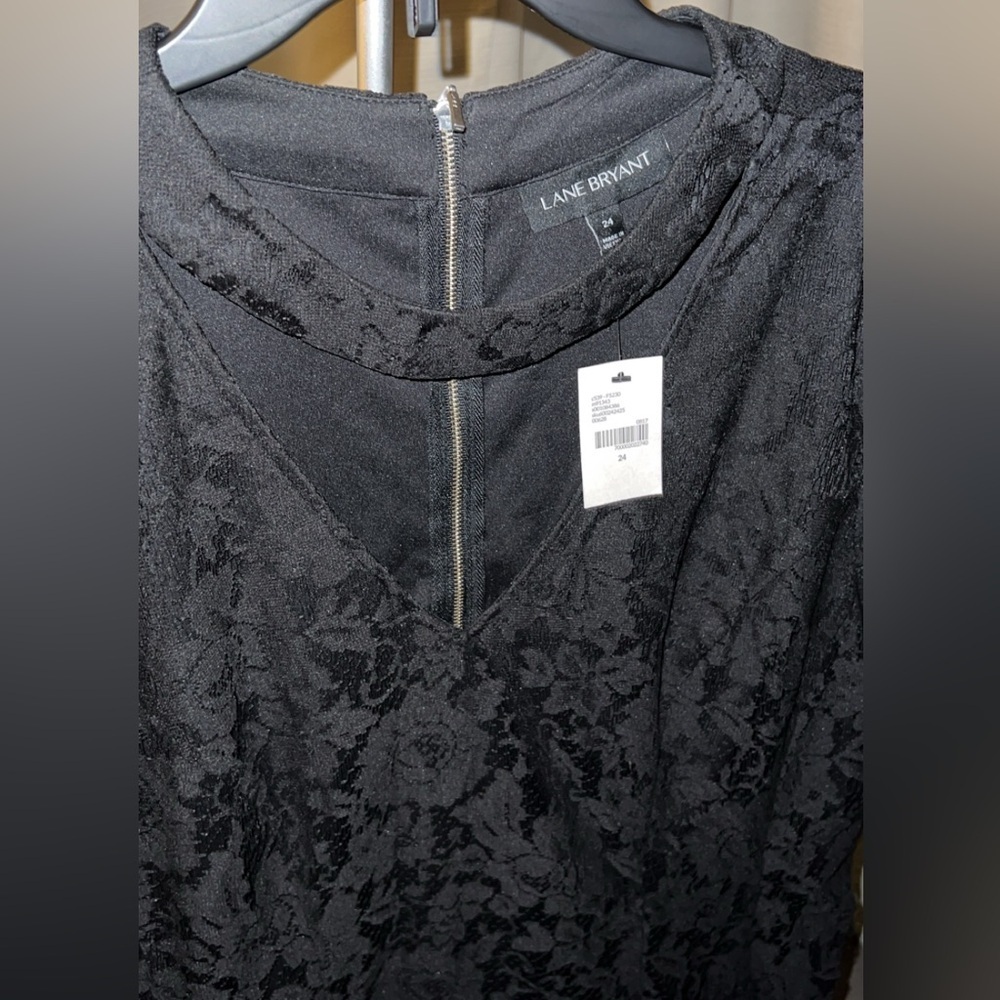 Black lace dresss - Picture 6 of 9